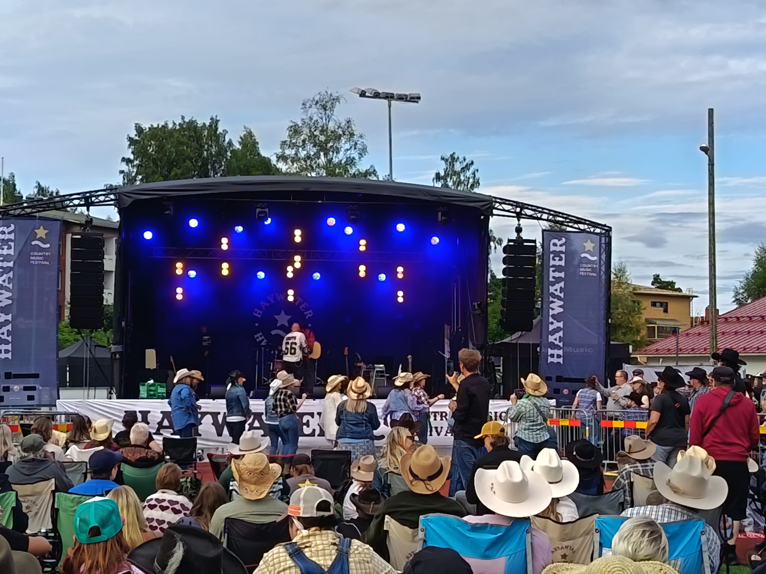 Loman kautta syksyä kohti